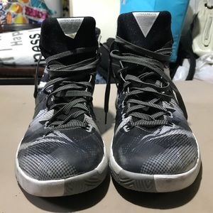 Used Nike hyperdunk2015 size 11.5